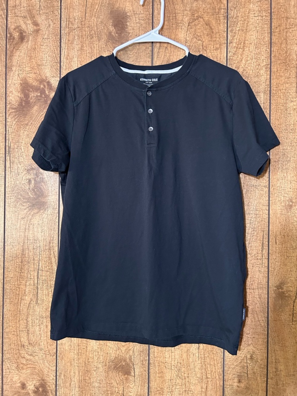 Kenneth Cole Black Short-Sleeve Henley Tee